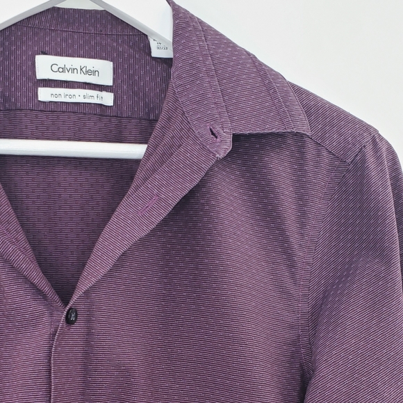 Calvin Klein Non Iron Slim Fit Button Down Shirt Purple - Picture 2 of 8